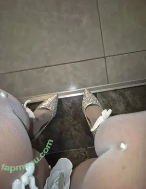 abrilvalen23 / abrilvalentinamejia nude photo #0045