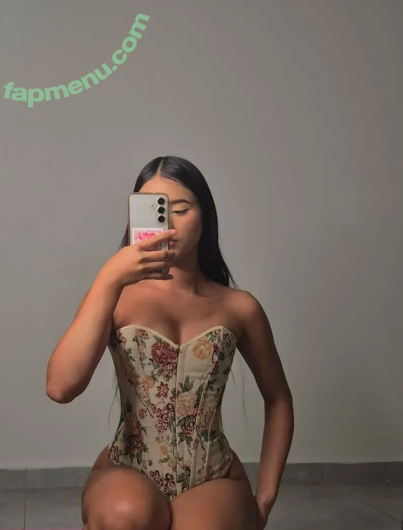 abrilvalen23 nude photo #0032 (abrilvalentinamejia)