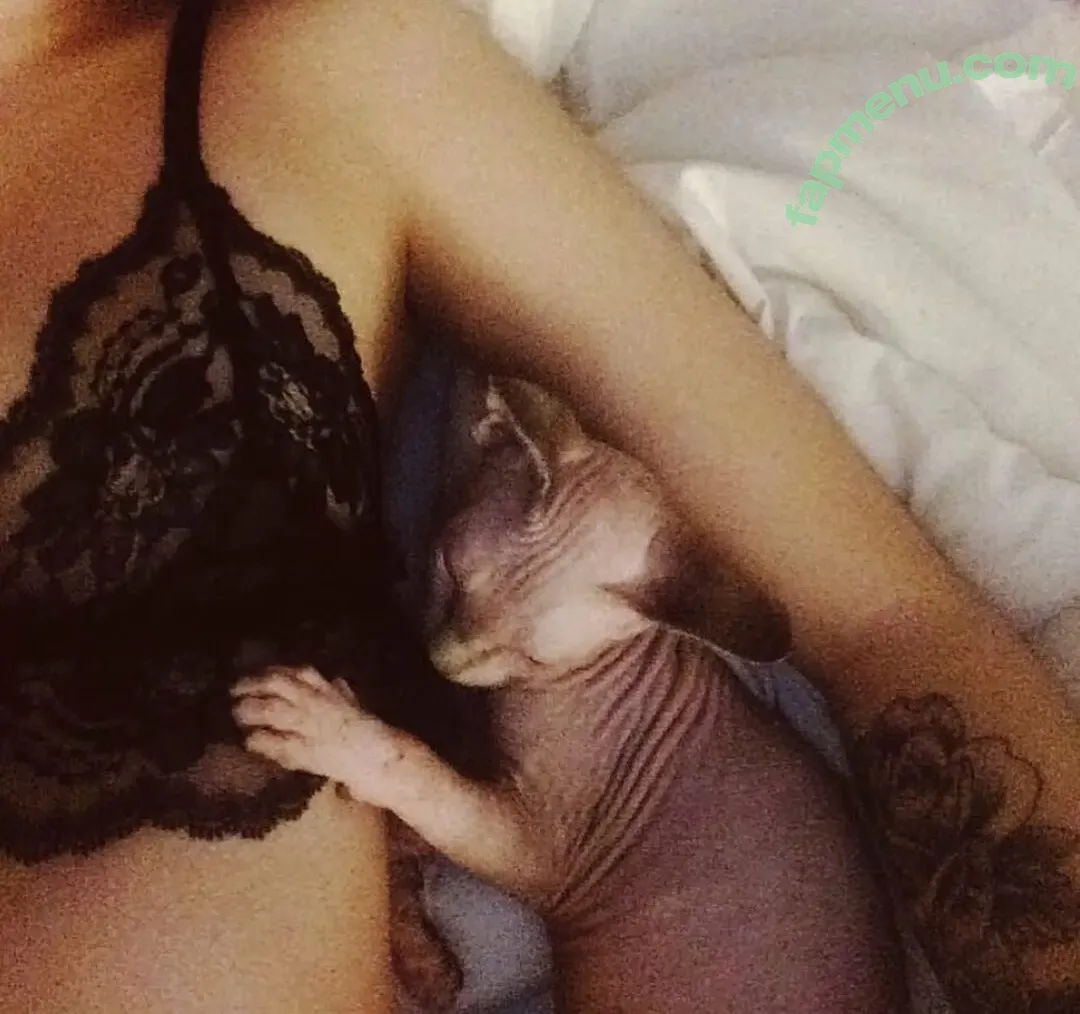 Acacia Kersey nude photo #0199 (acaciacutey / acaciakersey / acacxa / caciakersey)