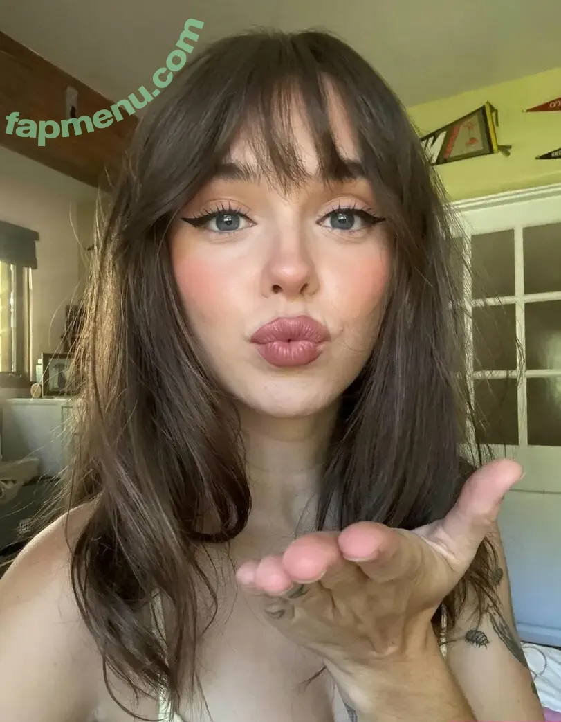 Acacia Kersey nude photo #0217 (acaciacutey / acaciakersey / acacxa / caciakersey)