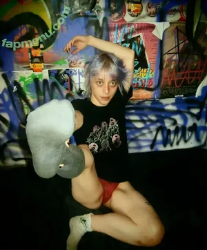  nude photo #0005