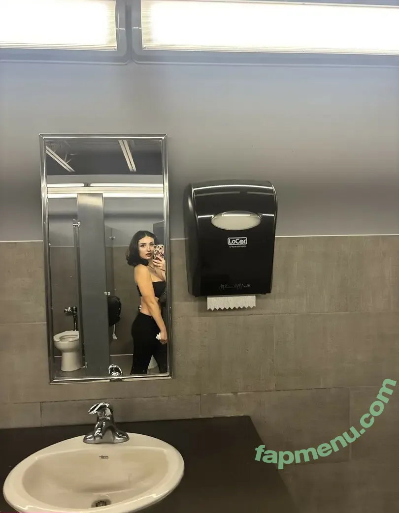 aconitumlilah nude photo #0028 (lialovely13)