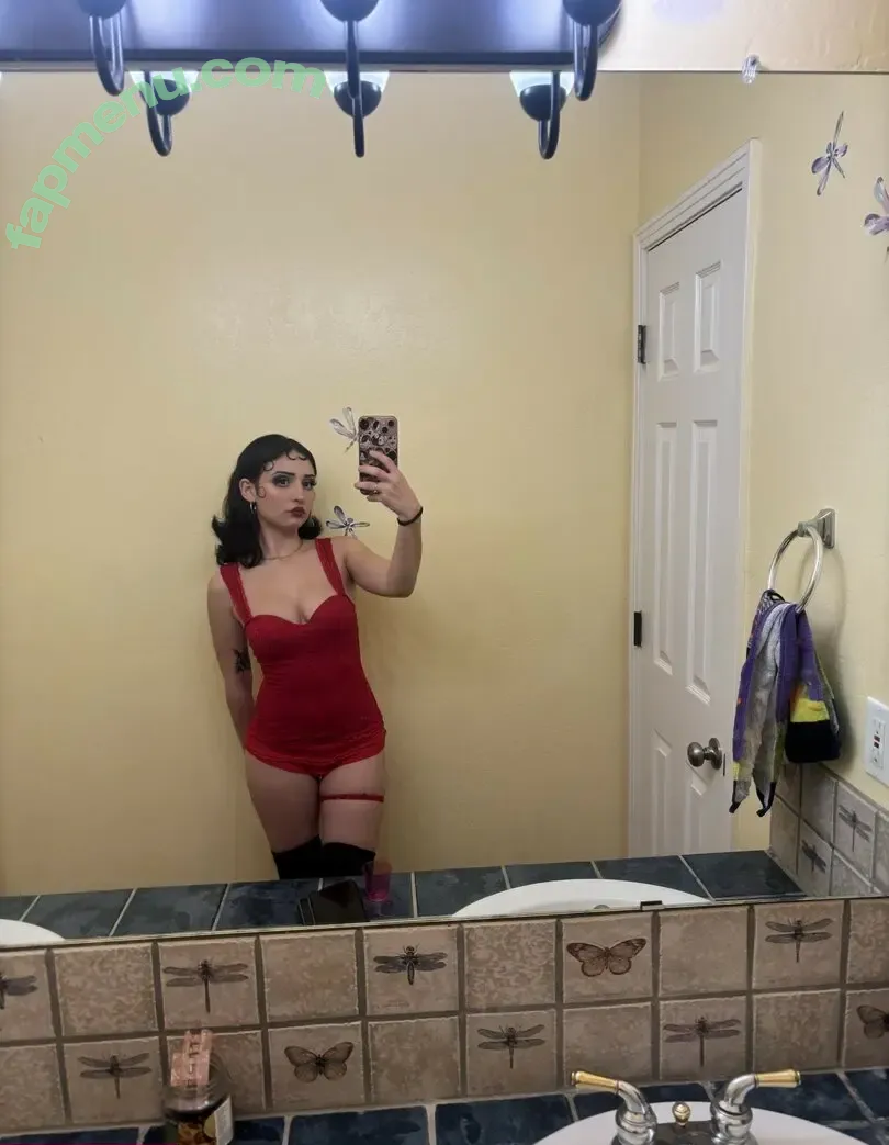 aconitumlilah nude photo #0030 (lialovely13)