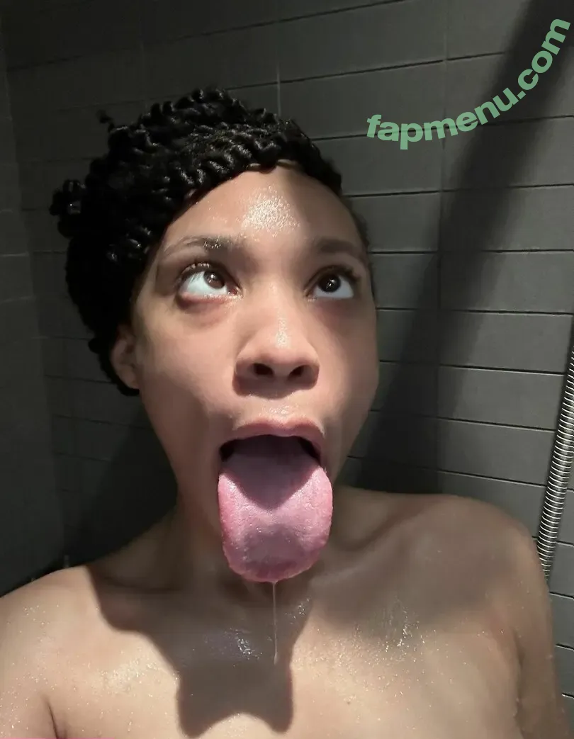 Acquafenni nude photo #0010 (Acquafennifree / aquafina.x)