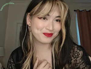 ActuallyApril / ItsActuallyApril / oh_itsjustapril nude photo #0003