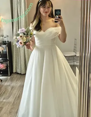 ActuallyApril / ItsActuallyApril / oh_itsjustapril nude photo #0007