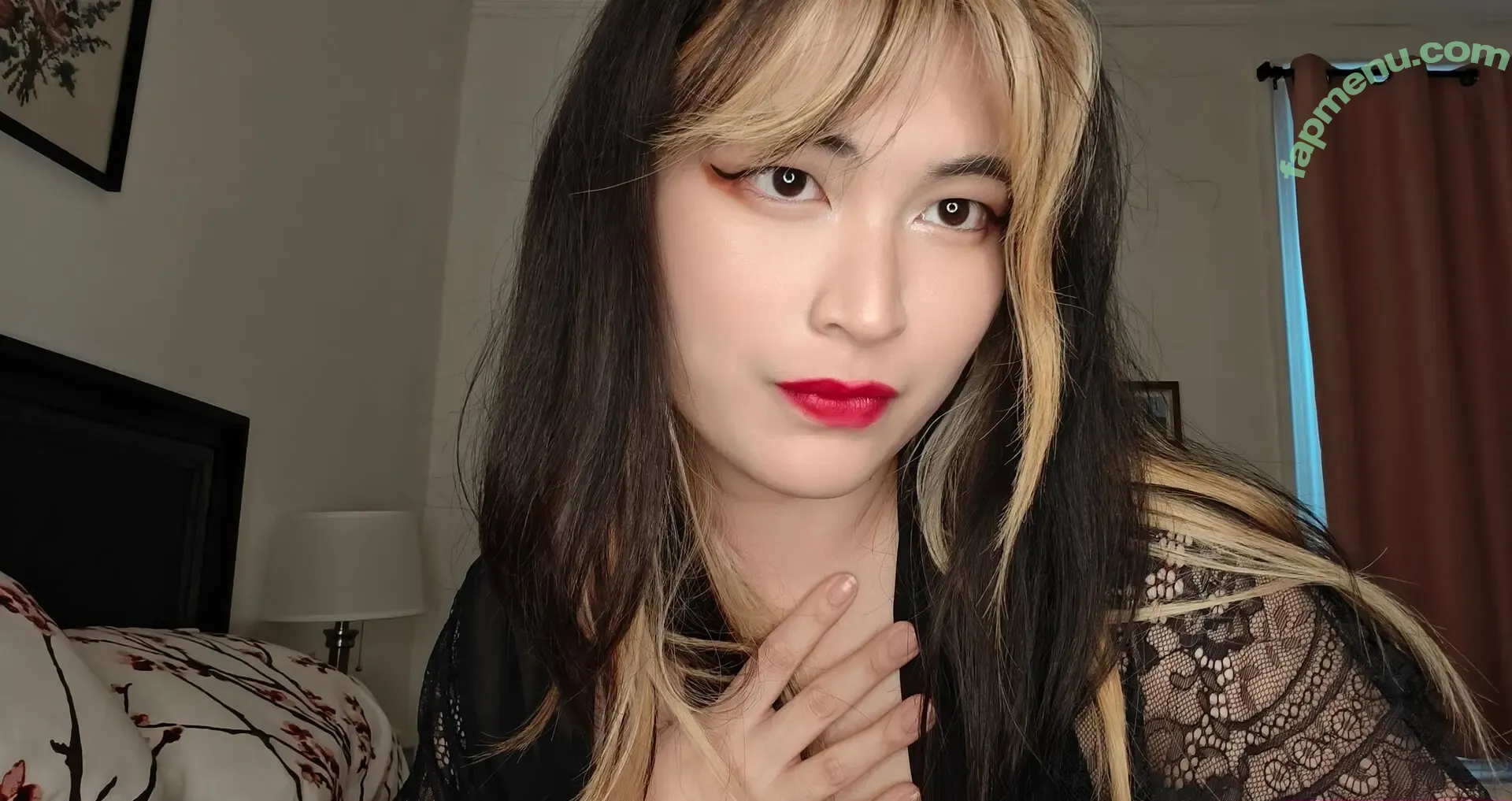ActuallyApril nude photo #0014 (itsactuallyapril / oh_itsjustapril / onlyfans)