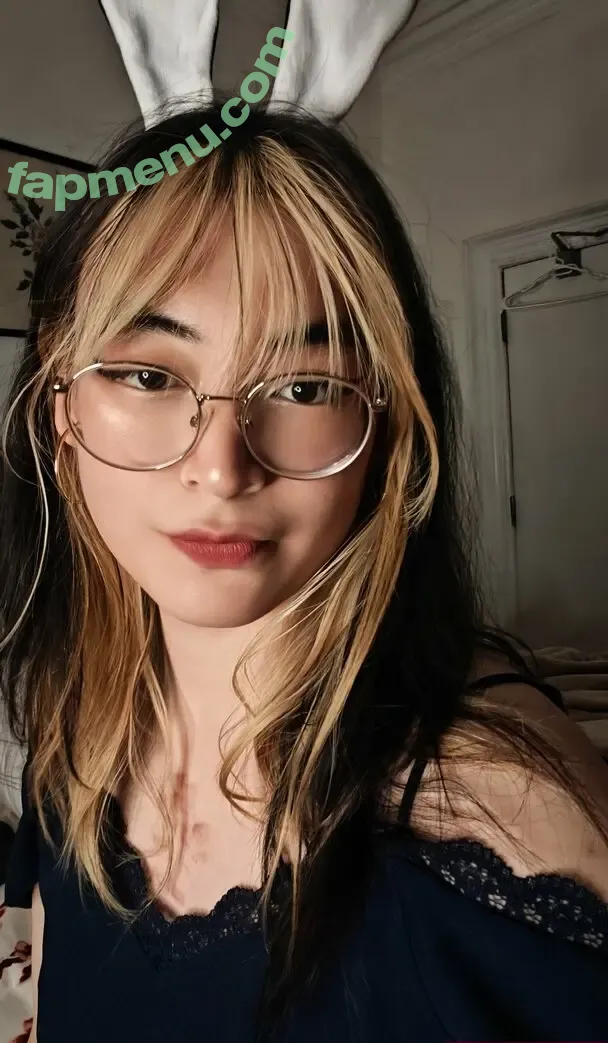 ActuallyApril nude photo #0057 (ItsActuallyApril / oh_itsjustapril)