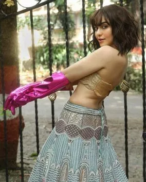 Adah Sharma / adah_ki_adah nude photo #0138
