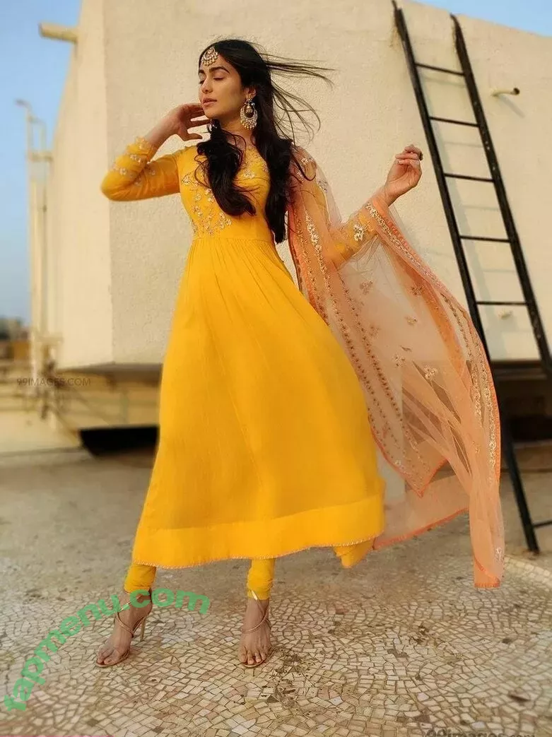 Adah Sharma nude photo #0233 (adah_ki_adah)