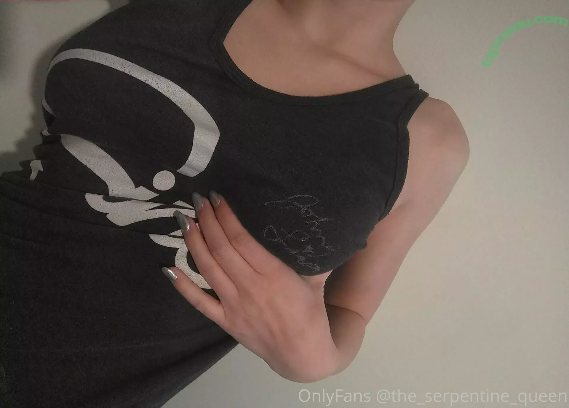 adalindgrayxo nude photo #0064 (adelinegray)