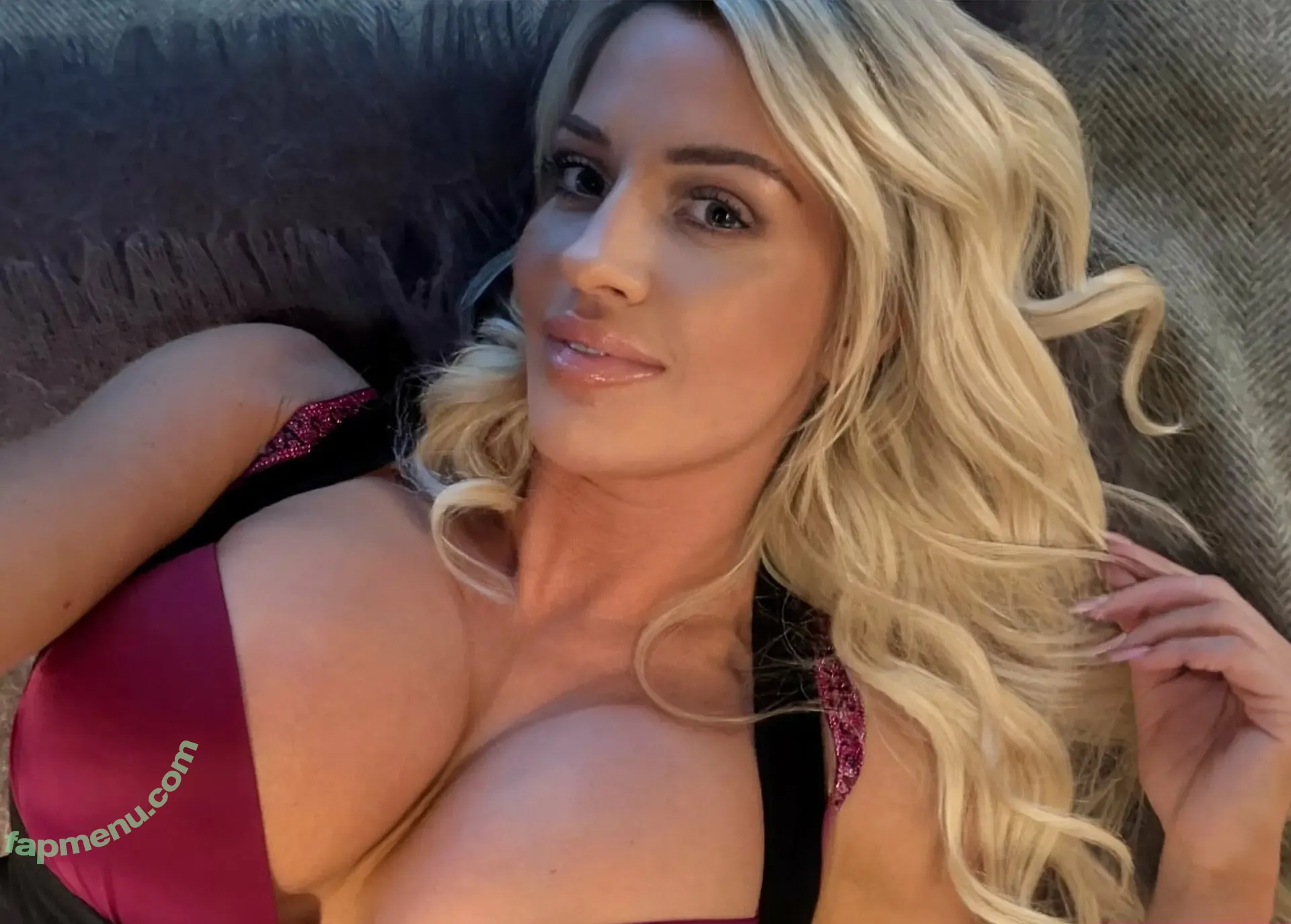 adayinsienna nude photo #0118 (anotherdayinsienna)