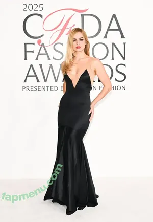 Addison Rae / addie_the_baddie / addisonraee nude photo #1604