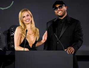 Addison Rae / addie_the_baddie / addisonraee nude photo #1608