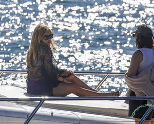 Addison Rae / addie_the_baddie / addisonraee nude photo #1704