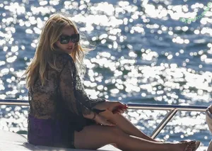 Addison Rae / addie_the_baddie / addisonraee nude photo #1706