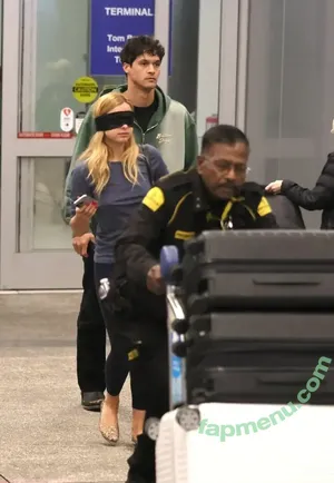 Addison Rae / addie_the_baddie / addisonraee nude photo #1800