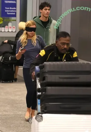 Addison Rae / addie_the_baddie / addisonraee nude photo #1803