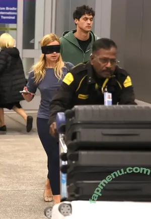 Addison Rae / addie_the_baddie / addisonraee nude photo #1806