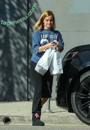 Addison Rae / addie_the_baddie / addisonraee nude photo #1825