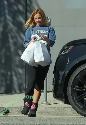 Addison Rae / addie_the_baddie / addisonraee nude photo #1826