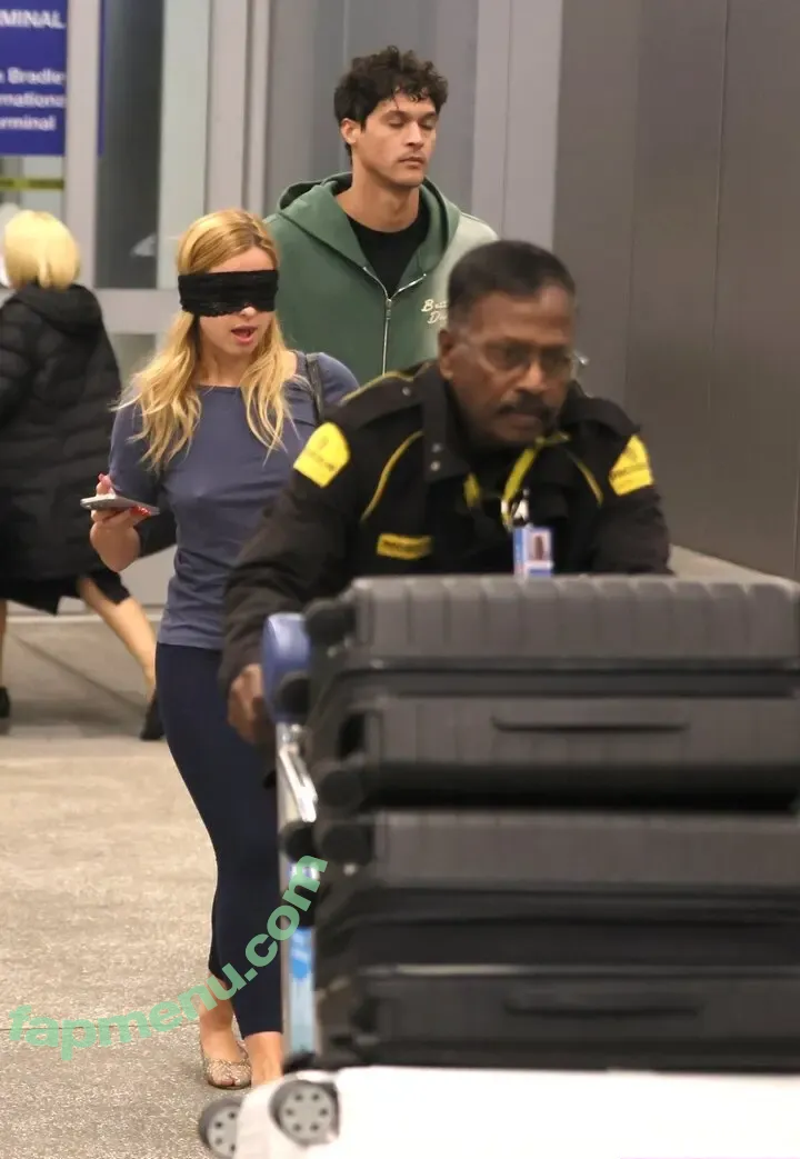 Addison Rae nude photo #1808 (addie_the_baddie / addisonraee)