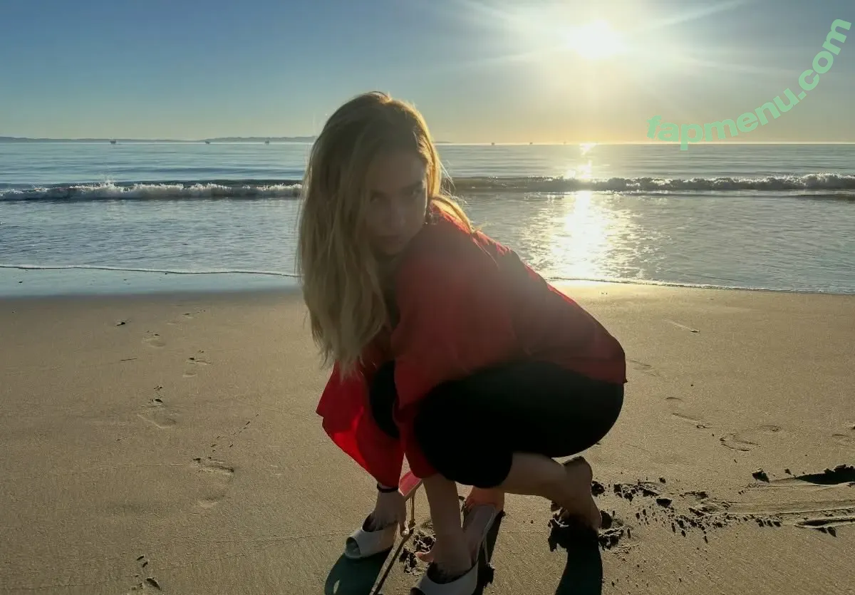 Addison Rae nude photo #2088 (addie_the_baddie / addisonraee / whoisaddison)