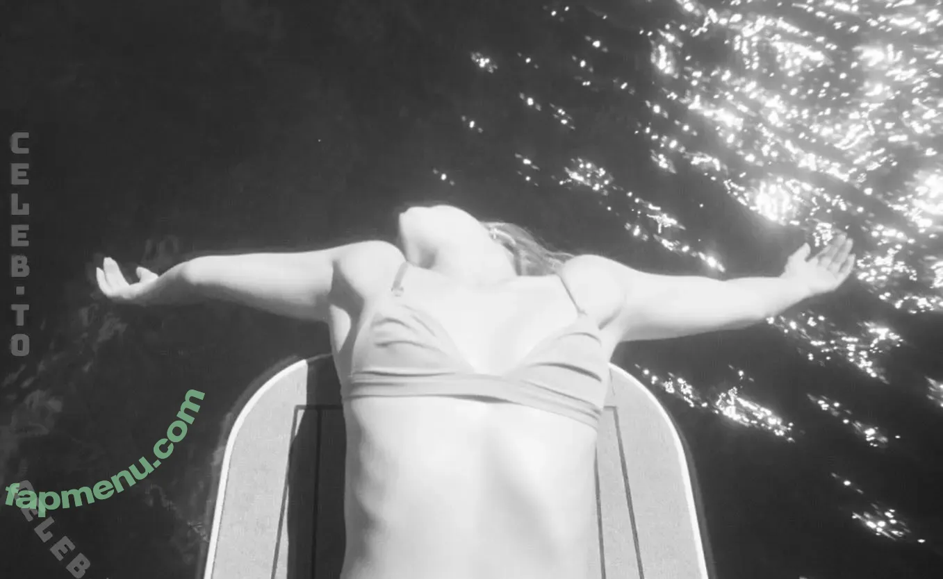 Addison Rae nude photo #2266 (addie_the_baddie / addisonraee / whoisaddison)