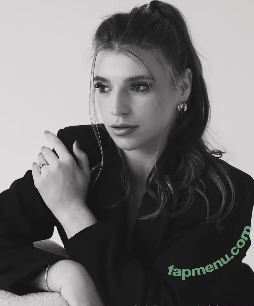 adel_secret nude photo #0004 (adel_secret)