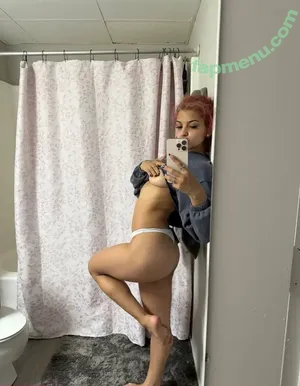 Adela Sanchez / lovedella / urfav.fineshytt nude photo #0051