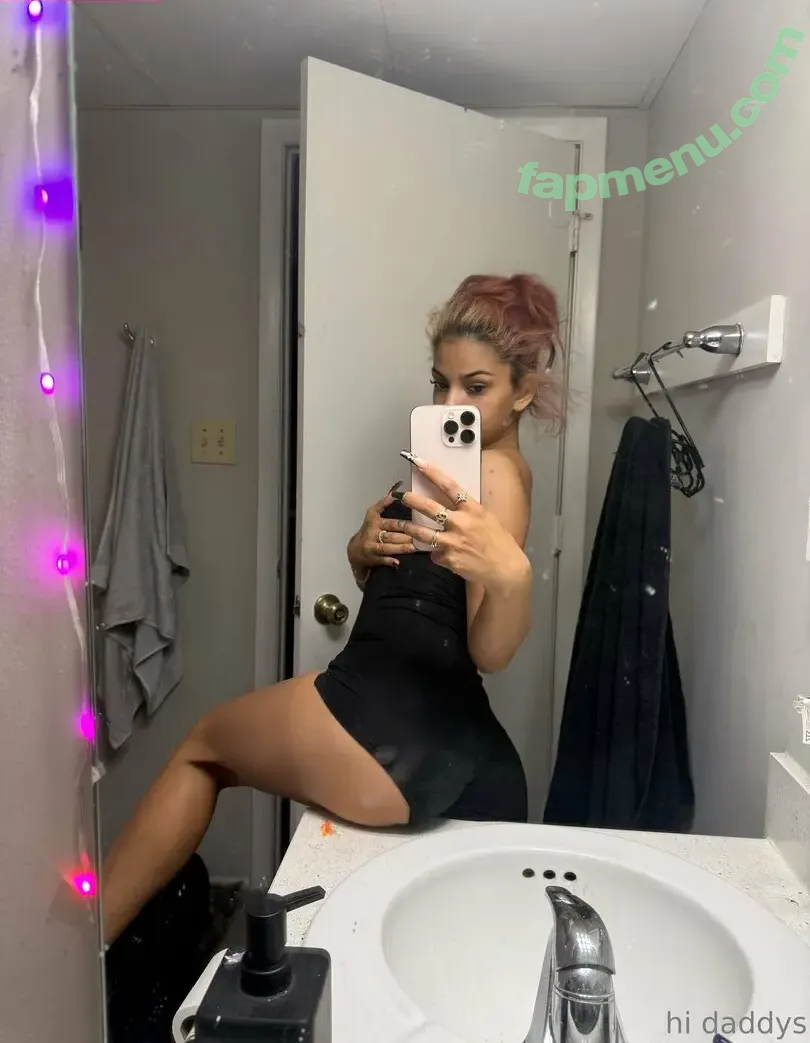 Adela Sanchez nude photo #0046 (lovedella / urfav.fineshytt)