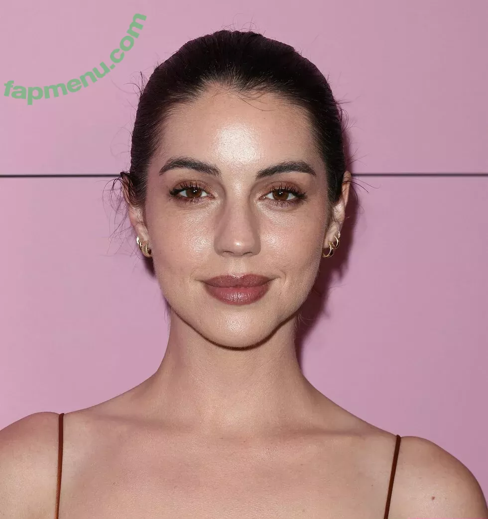 Adelaide Kane nude photo #0235 (adelaidekane)