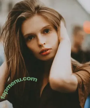 nude photo #0001