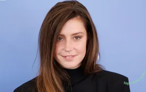 Adele Exarchopoulos / adeleexarchopoulos nude photo #0402