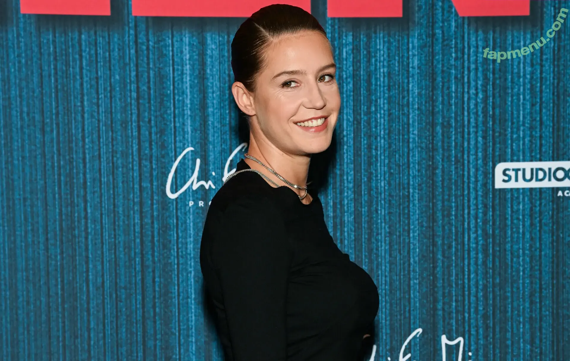 Adele Exarchopoulos nude photo #0413 (adeleexarchopoulos)