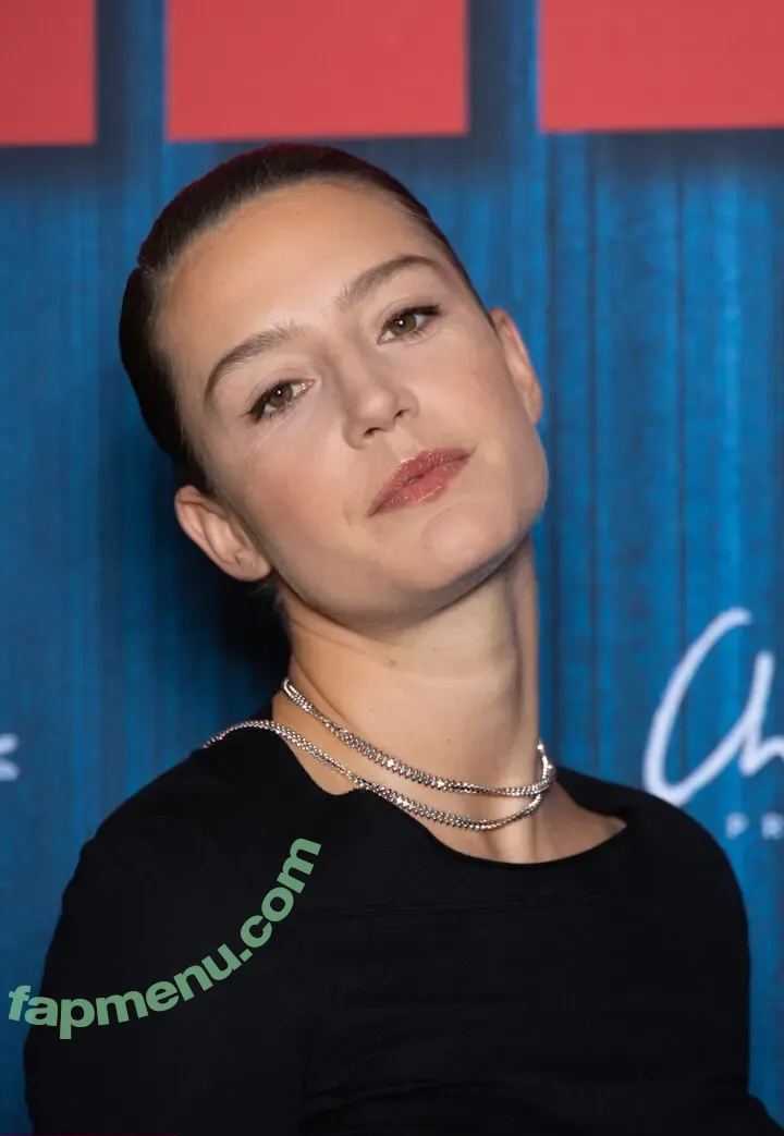 Adele Exarchopoulos nude photo #0418 (adeleexarchopoulos)