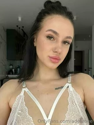 adelebee / adele.bee nude photo #0148