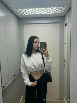 adelebee / adele.bee nude photo #0153