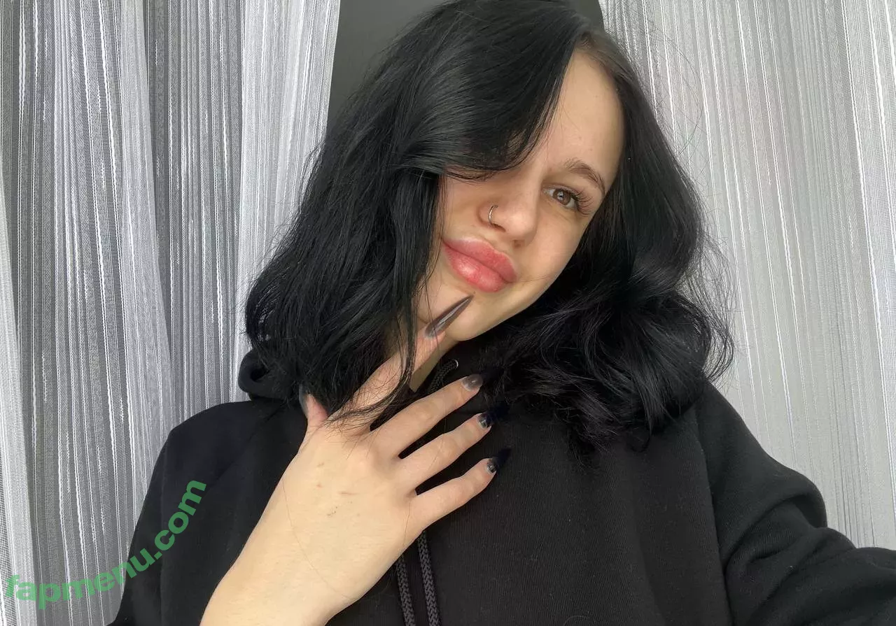 adelebee nude photo #0126 (adele.bee)