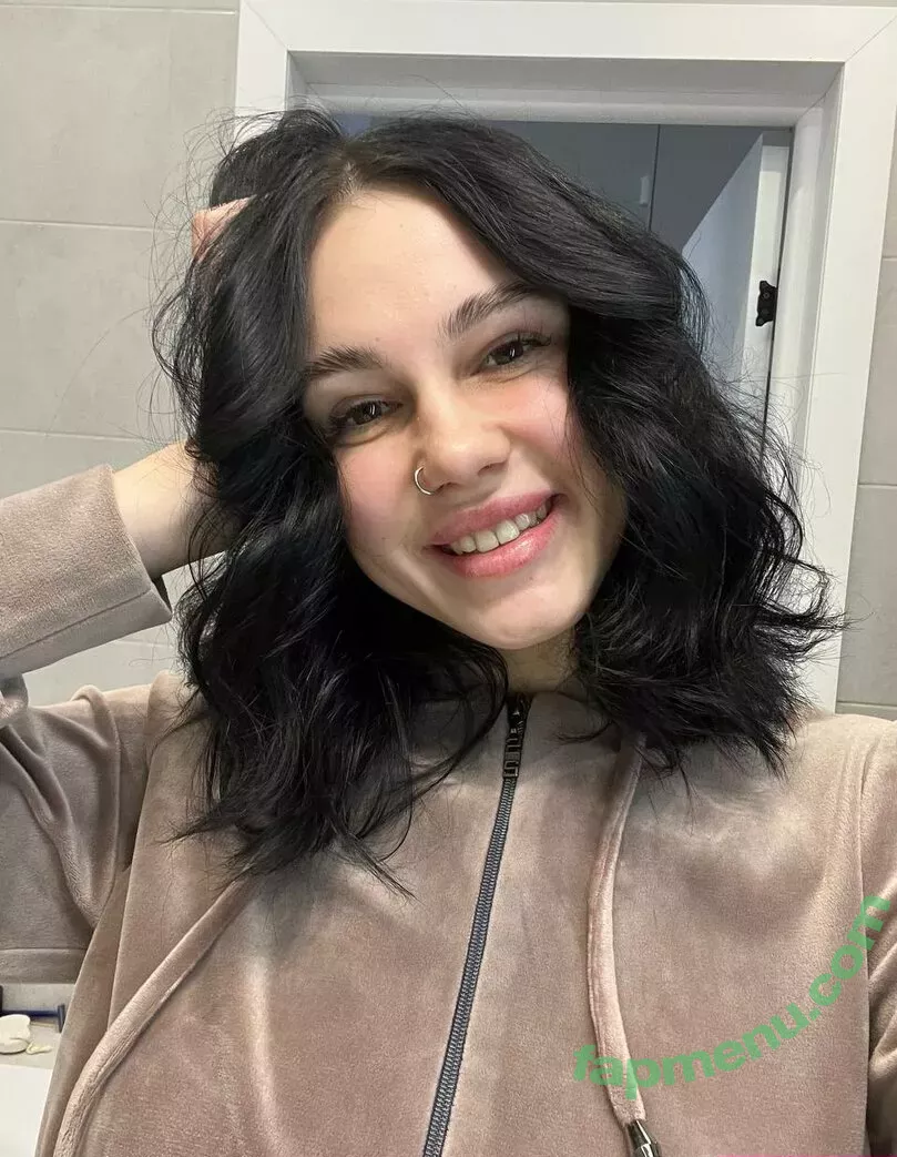 adelebee nude photo #0130 (adele.bee)