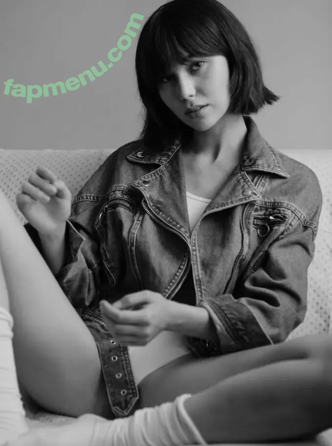 Adelina Khan nude photo #0008 (adelinakhann)