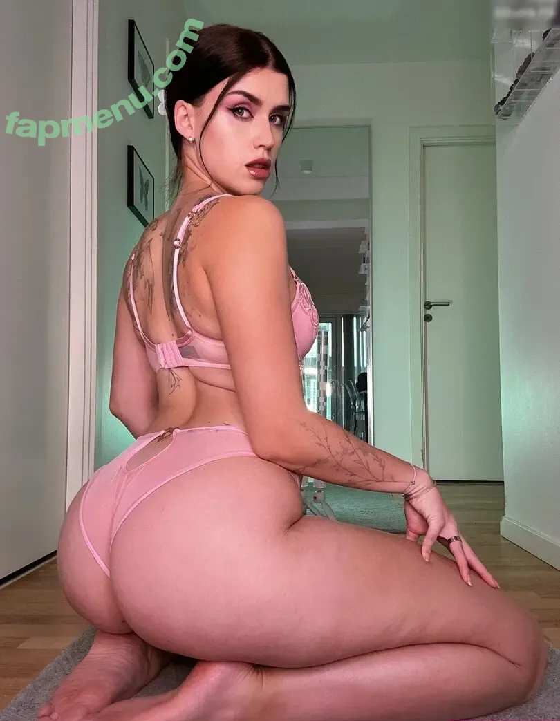 Adeline Frost nude photo #1289 (adelinefrost / frostadeline / ilovebitterlife)