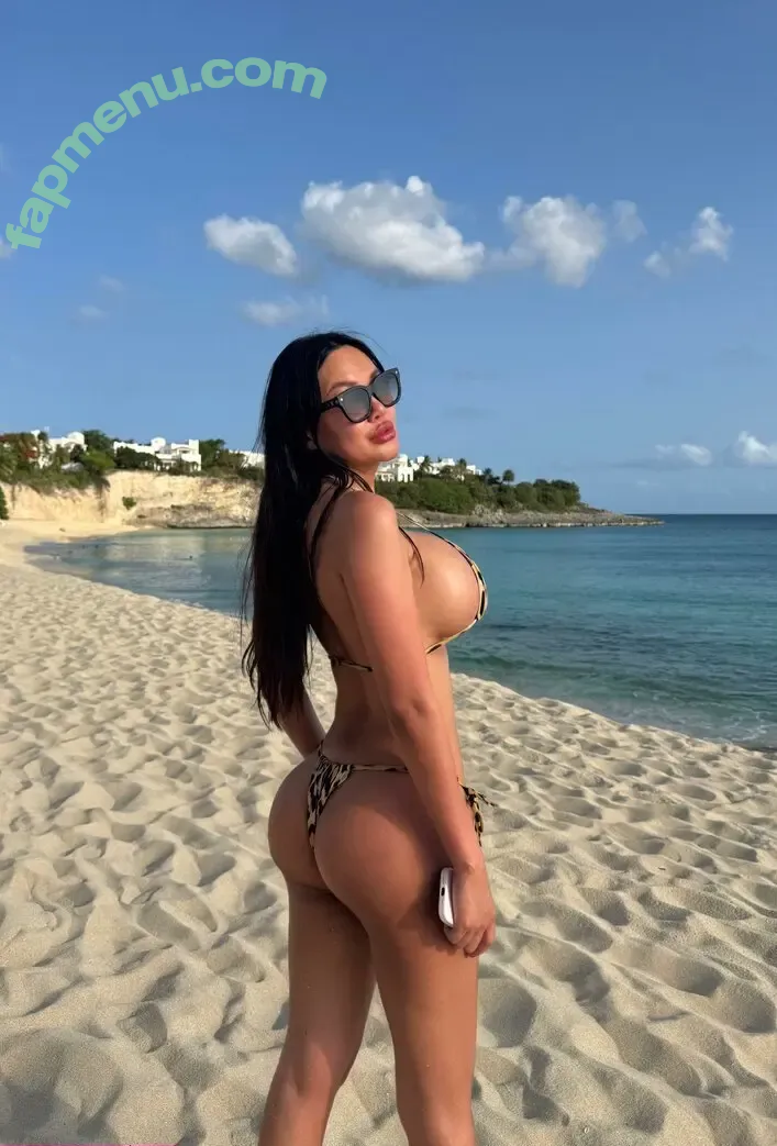 adelinelux nude photo #0054 (adeline.lux)