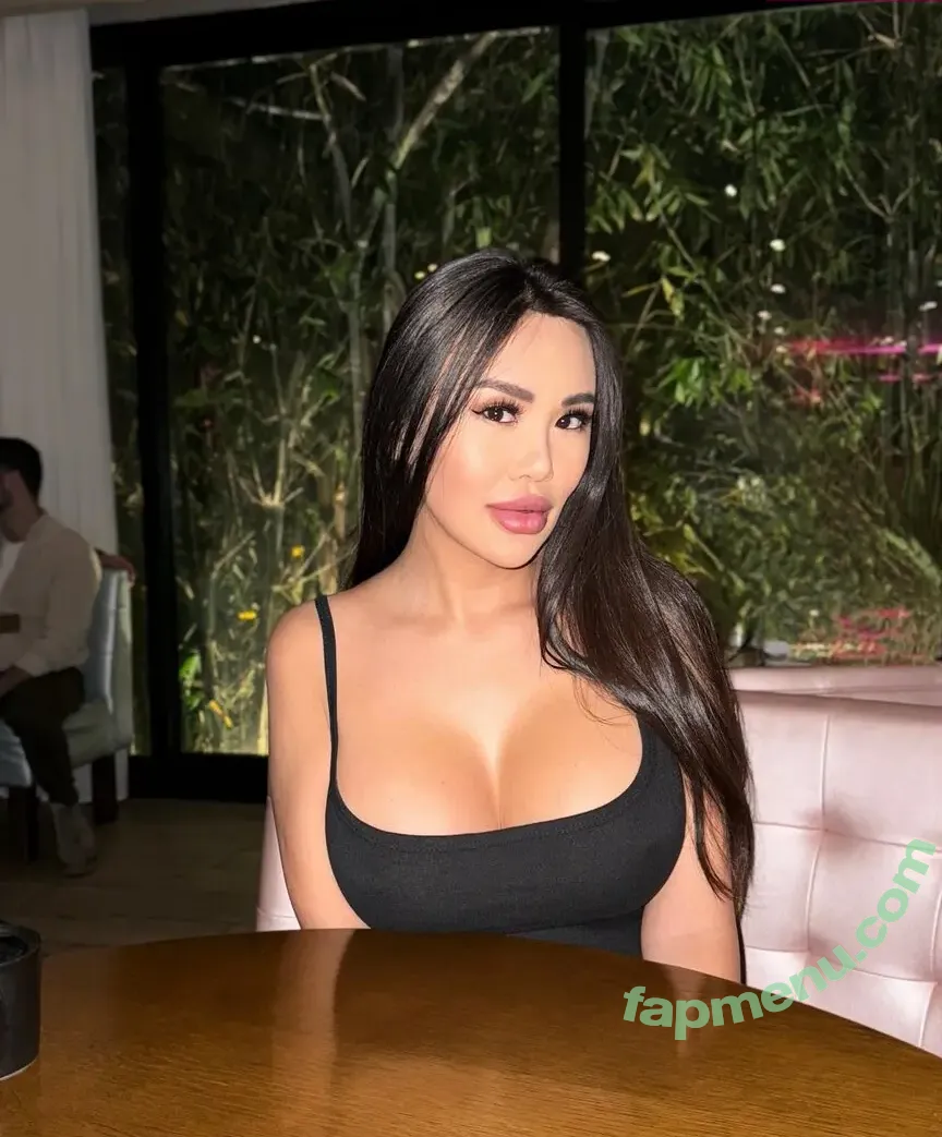 adelinelux nude photo #0125 (adeline.lux)