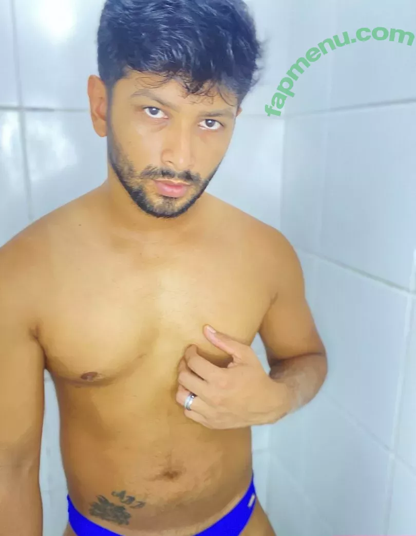 adielcastelo nude photo #0026 (adielcastelo)