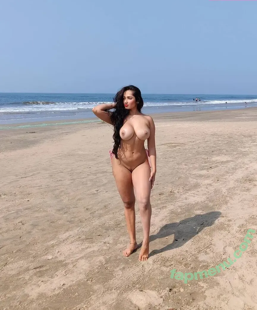 Aditi Mistry nude photo #0069 (aditimistry2607)