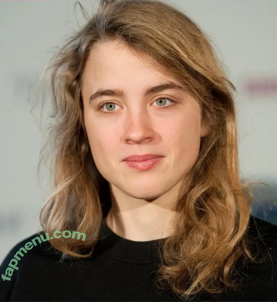 Adèle Haenel nude photo #0001 (adelehaenel)