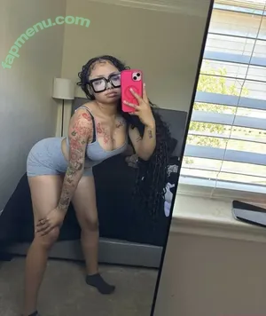 admire_raii / admire.raii nude photo #0011