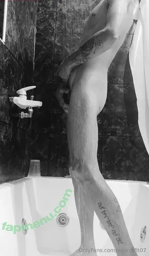 adonisfit07 / adonisfit11 nude photo #0001
