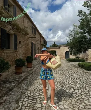 Adorable Caro / adorable_caro nude photo #0084